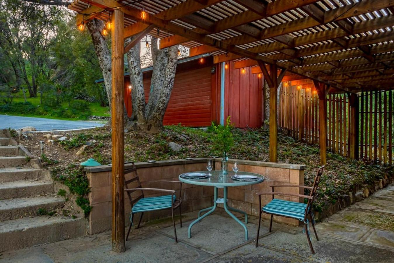 Sierra Vista Lookout Lodge With Creek, Waterfall And Waterholes, Minutes From Bass Lake And Yosemite South Gate North Fork Ngoại thất bức ảnh