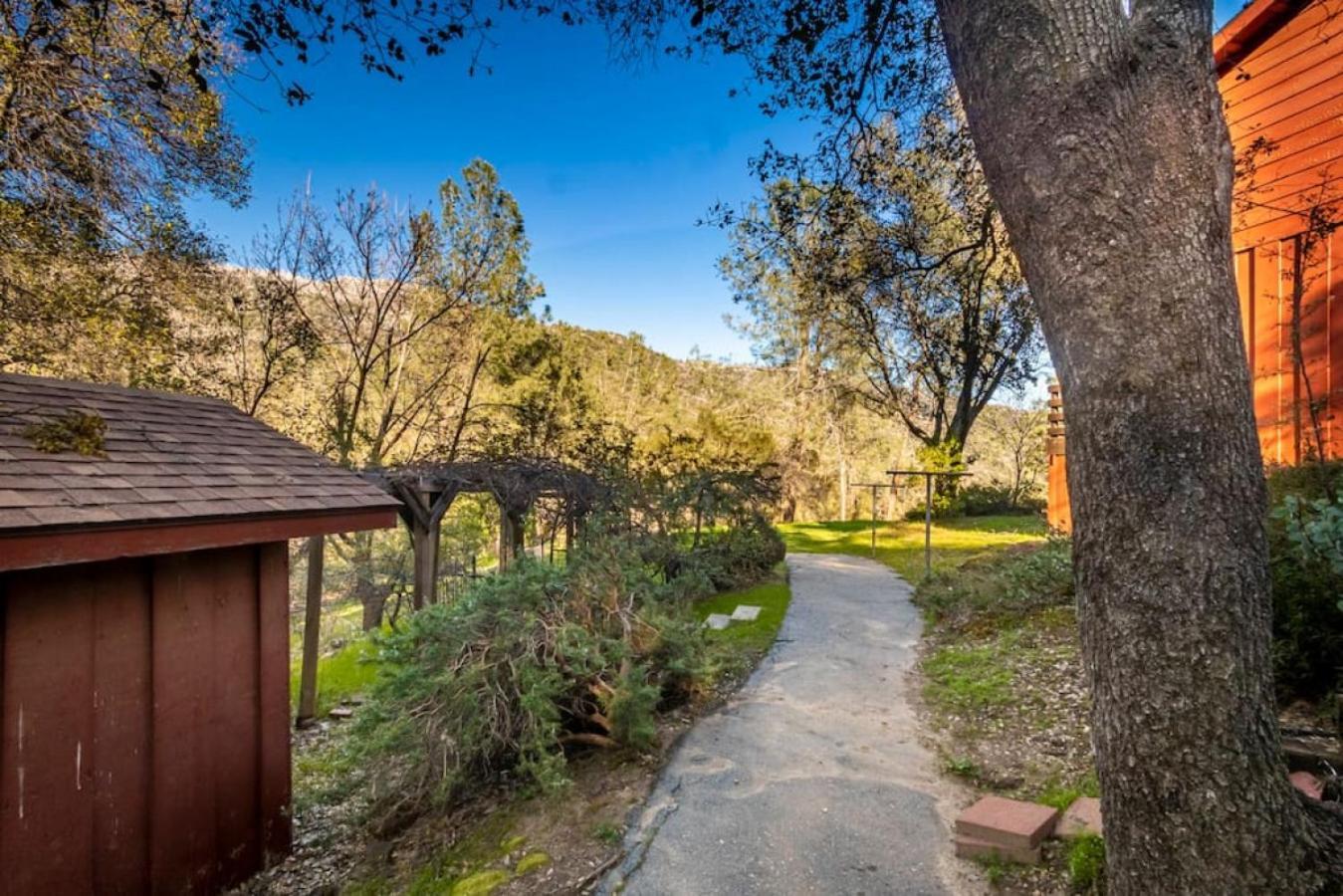 Sierra Vista Lookout Lodge With Creek, Waterfall And Waterholes, Minutes From Bass Lake And Yosemite South Gate North Fork Ngoại thất bức ảnh