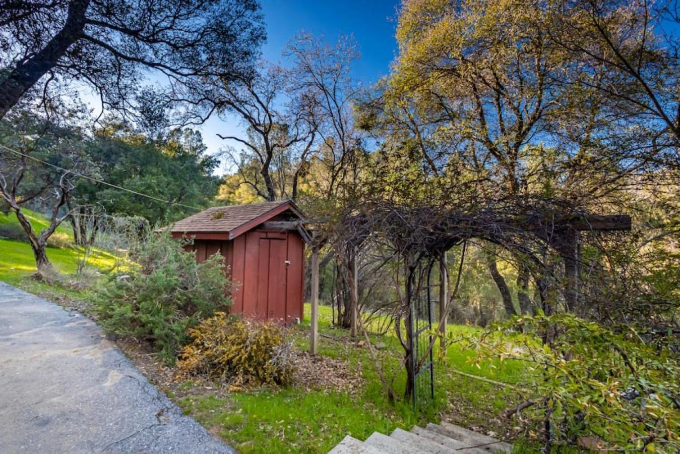 Sierra Vista Lookout Lodge With Creek, Waterfall And Waterholes, Minutes From Bass Lake And Yosemite South Gate North Fork Ngoại thất bức ảnh